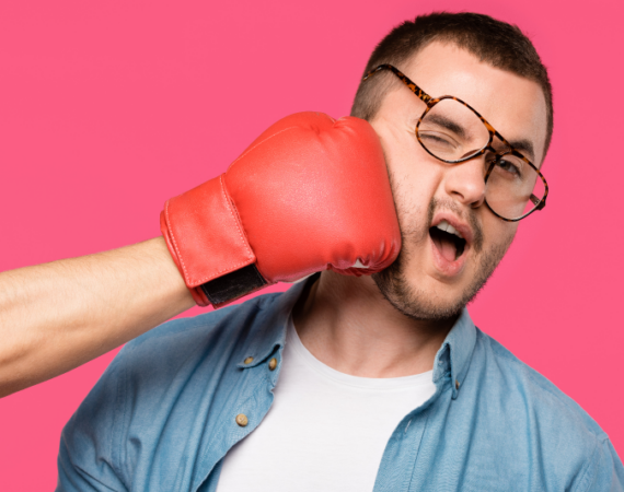 Happy Slapping und rechtliche Konsequenzen werden von Anwalt Thomas Will aus Saarbrücken analysiert und zusammengefasst. Als Anwalt für Strafrecht hat er Erfahrung im Bereich Körperverletzung und auch mit modernen Phänomenen.