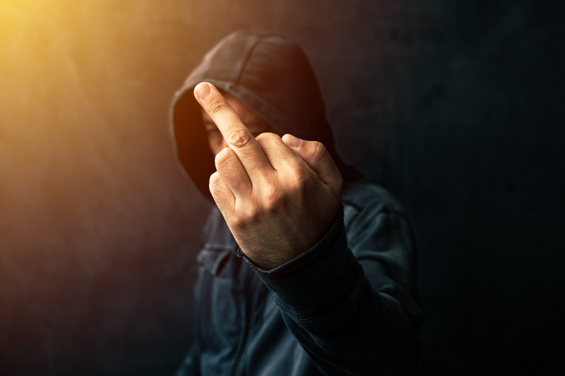 Anwalt für Strafrecht und Ordnungswidrigkeiten im Verkehr wie Blitzer in Saarbrücken. Thomas Will vertritt Sie auch bei Blitzer Widersprüchen, wenn Sie eine rote Ampel überfahren haben, sprechen Sie unsere Anwaltskanzlei in Saarbrücken darauf an.